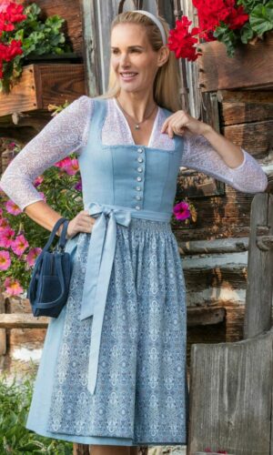 Auzinger_FS2023_Dirndl_Seite_14_Bild_0001_Ff