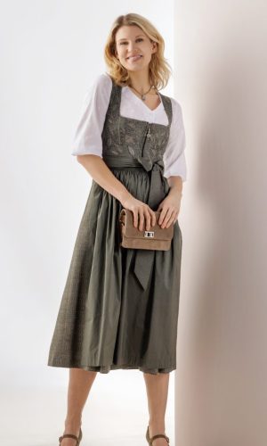 Damendirndl in braun mit Dirndlbluse