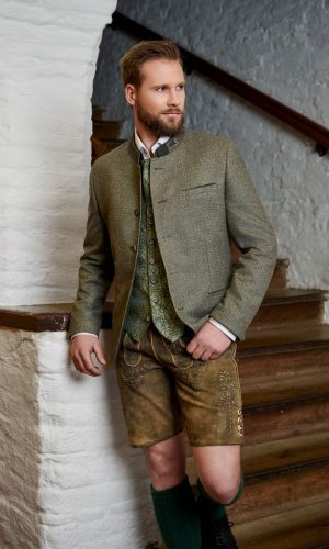 Herrensakko in braun mit gemustertem Herrengilet in braun